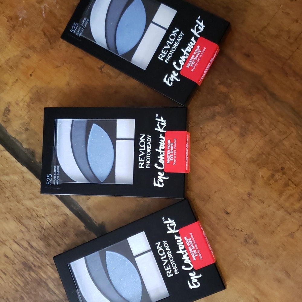 3/$15 😄 REVLON PHOTO READY EYE CONTOUR KIT